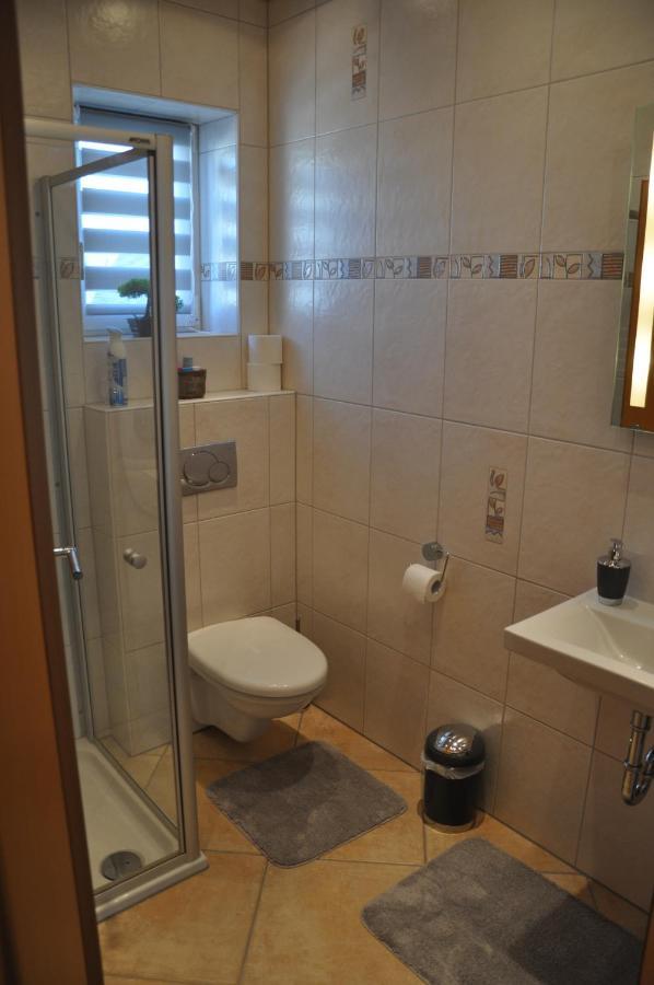 Schnurs Ferienwohnung Romerberg Ngoại thất bức ảnh